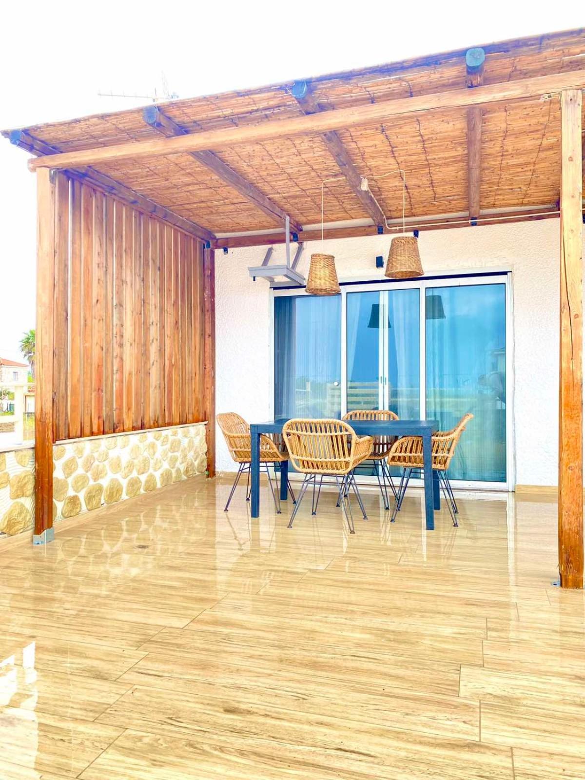 Boho Natural Beachfront Detached House Analipsis  Buitenkant foto